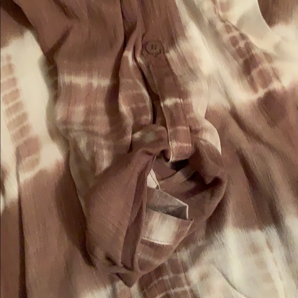 Kori three quarter sleeve tie dye shirt - Picture 3 of 3